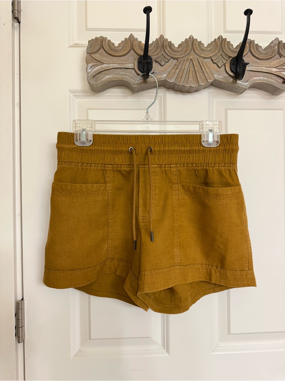 Athleta Drawstring Women’s Shorts in light rust/brown Sz0